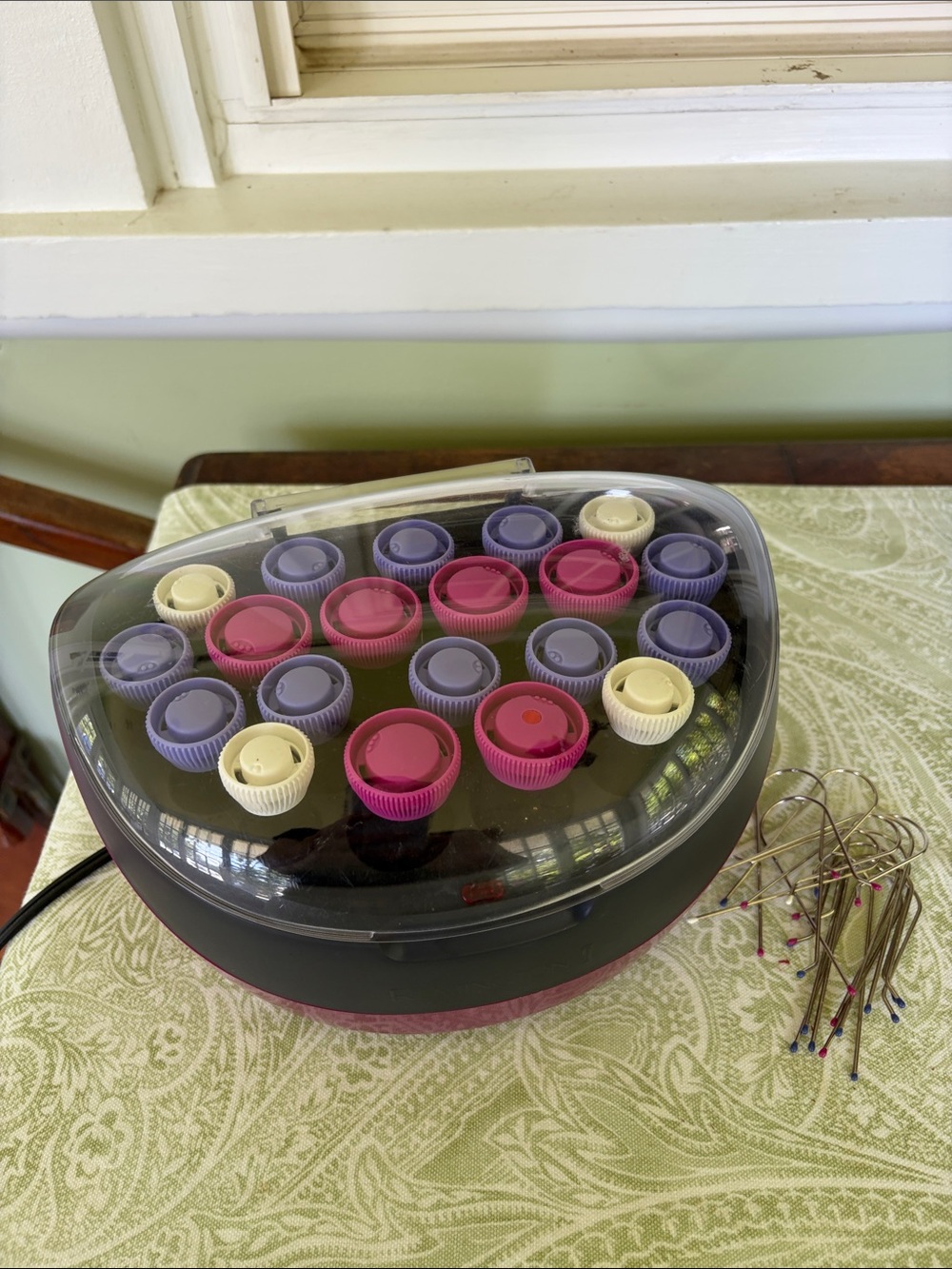 Remington H5600 Ionic Hot Roller Set with Pink, Purple, and Cream Rollers